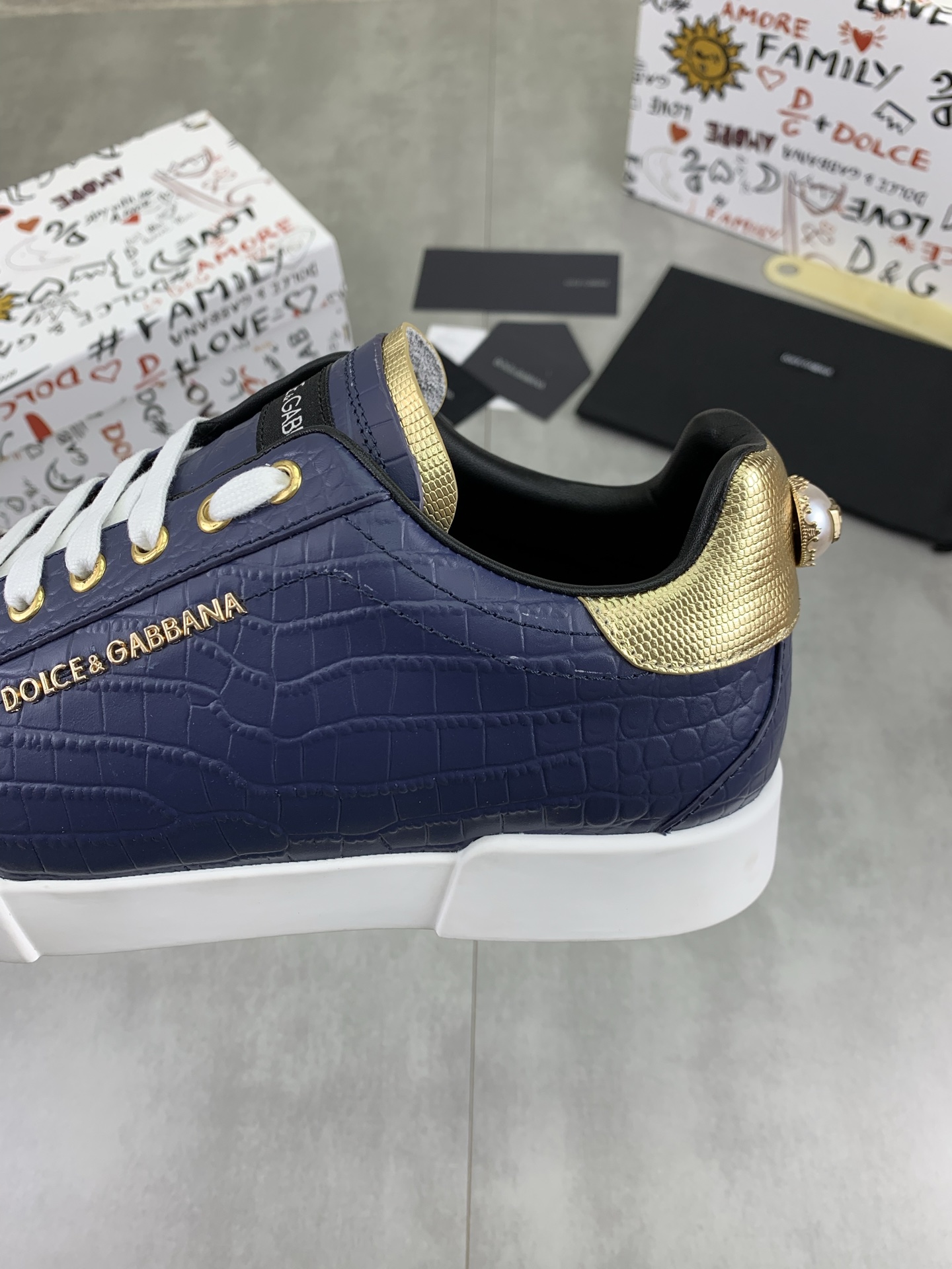 olce & Gabbana shoe